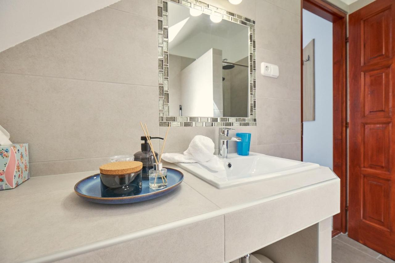 Amulett Studios Apartment ไฮจ์ดุสโซบอสโล ภายนอก รูปภาพ